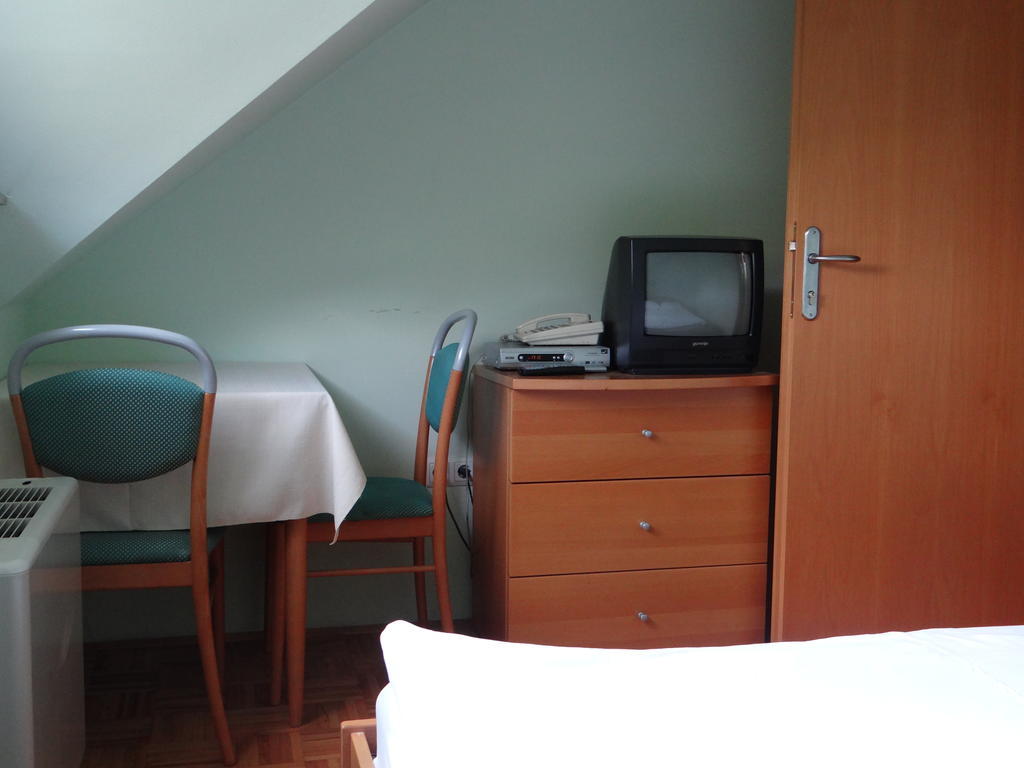 Rooms Hochkraut Celje Cameră foto