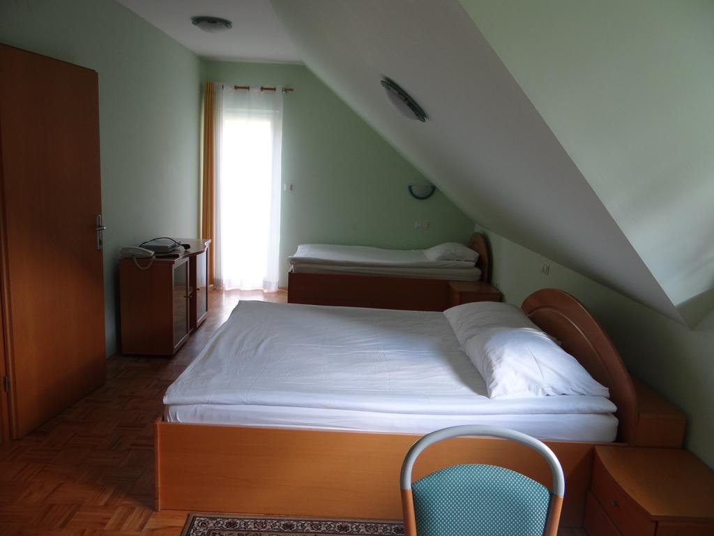 Rooms Hochkraut Celje Exterior foto